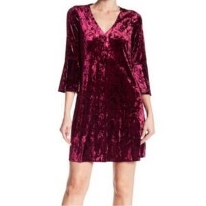 Eliza‎ J Magenta Crushed Velvet Bell Sleeves Dress Size 6